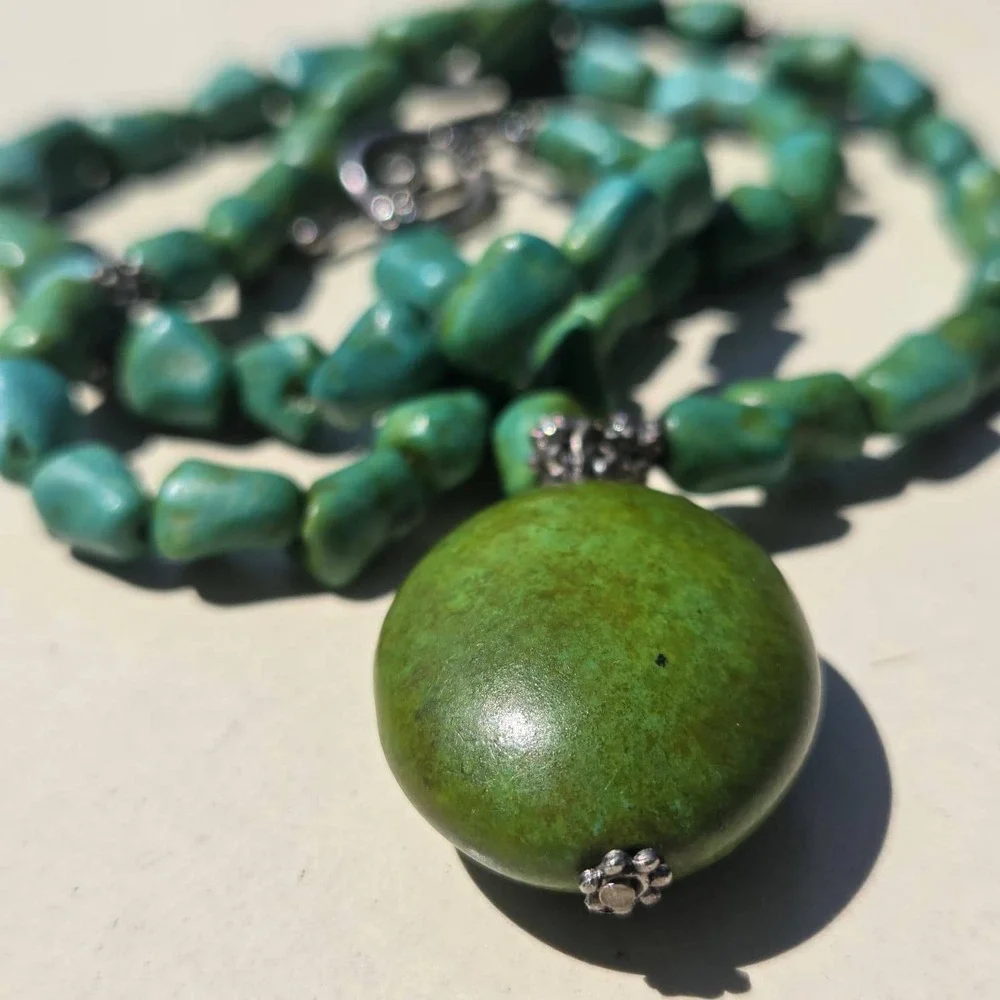Vintage Turquoise Stone Beaded Pendant Necklace Teal Green Toggle Clasp